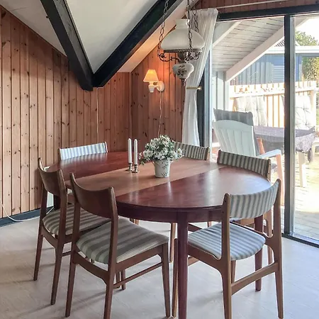 Feriehus Stunning In With Wifi Nakskov